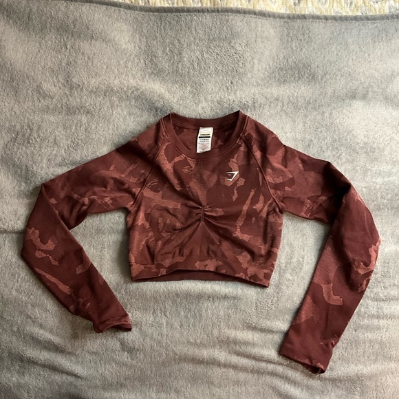 Gymshark Adapt Camouflage Seamless Long Sleeve Crop Top Size Small - Picture 1 of 5
